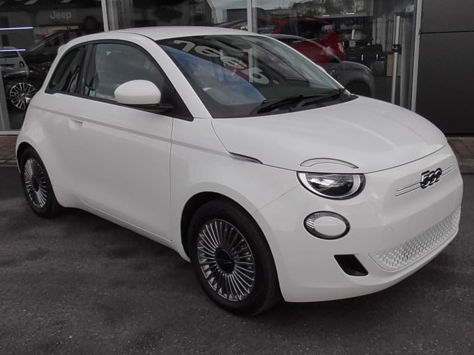 2025 Fiat 500e