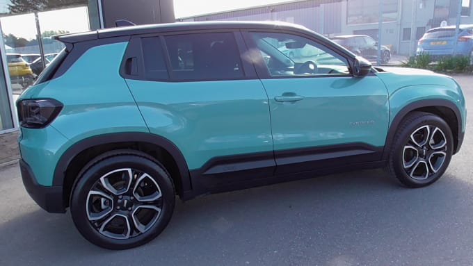 2025 Jeep Avenger