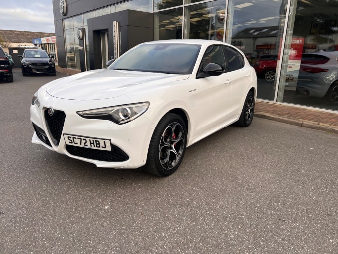 2022 Alfa Romeo Stelvio