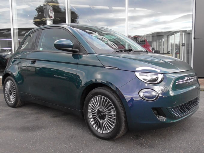 2025 Fiat 500e