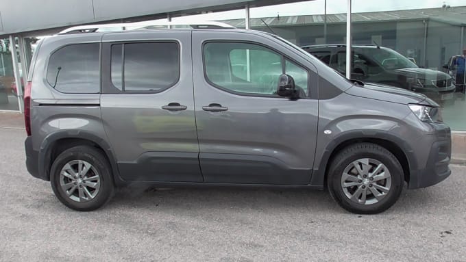 2025 Peugeot Rifter