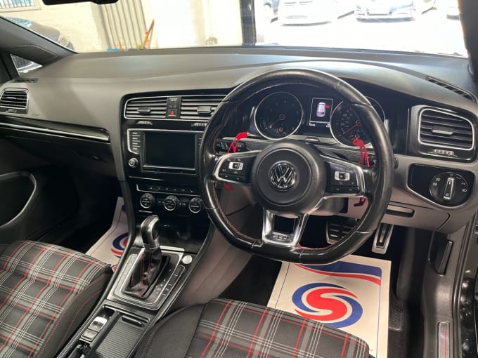 2016 Volkswagen Golf