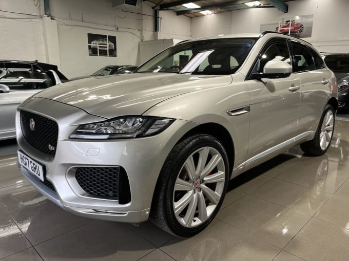 2025 Jaguar F-pace