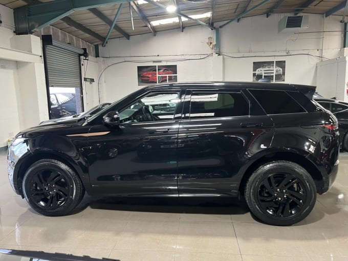 2025 Land Rover Range Rover Evoque