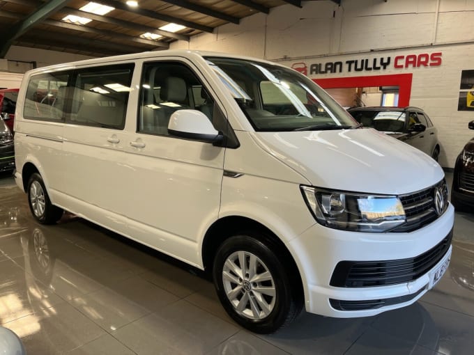 2025 Volkswagen Transporter Shuttle