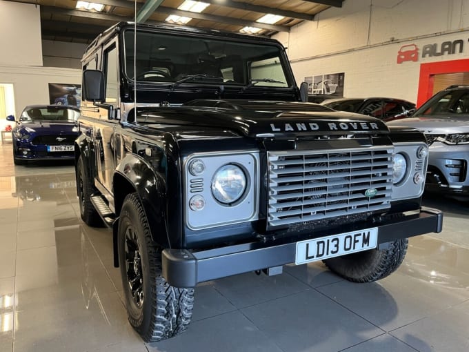 2025 Land Rover Defender