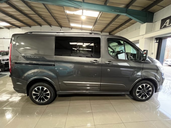 2025 Ford Transit Custom