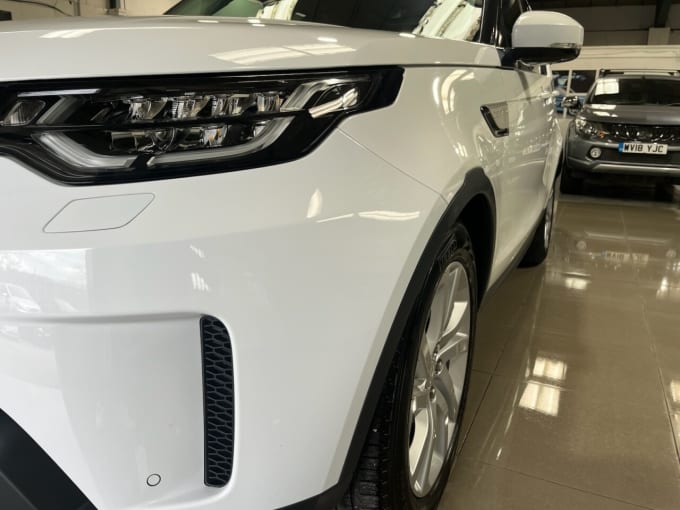 2025 Land Rover Discovery