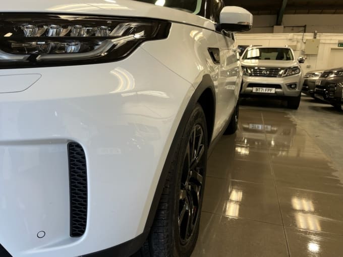 2025 Land Rover Discovery