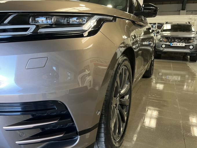 2025 Land Rover Range Rover Velar