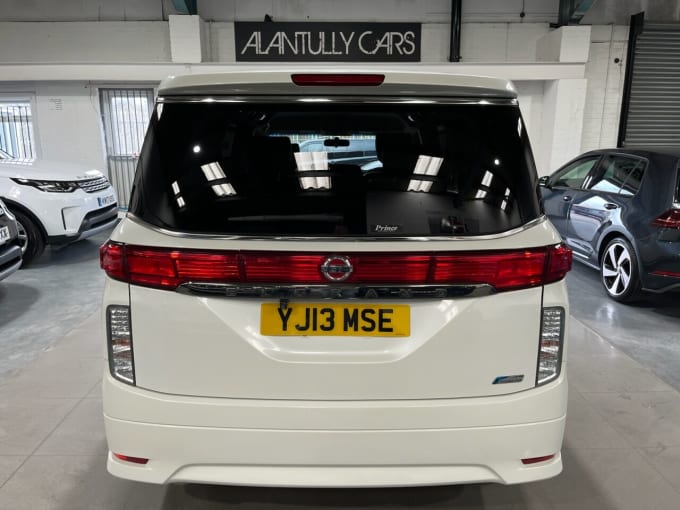2025 Nissan Elgrand
