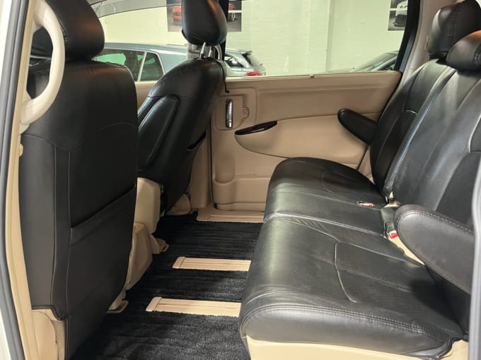 2025 Nissan Elgrand
