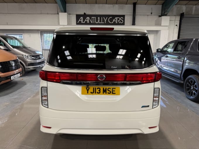 2025 Nissan Elgrand