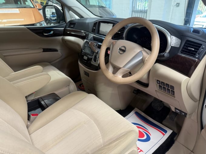 2025 Nissan Elgrand