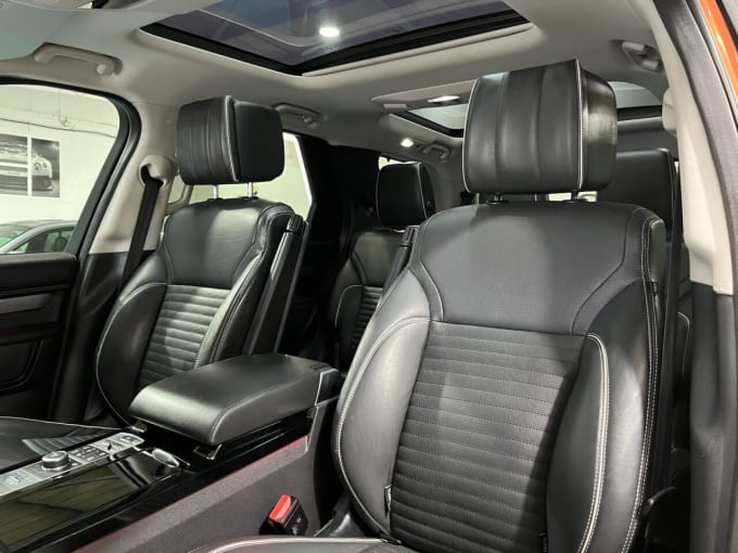 2025 Land Rover Discovery