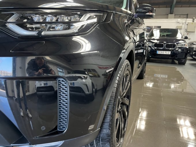2025 Land Rover Discovery
