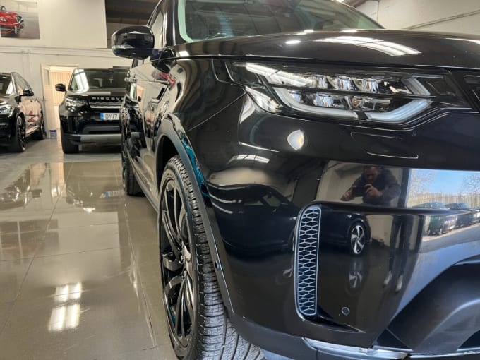 2025 Land Rover Discovery