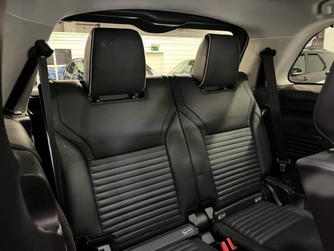 2025 Land Rover Discovery
