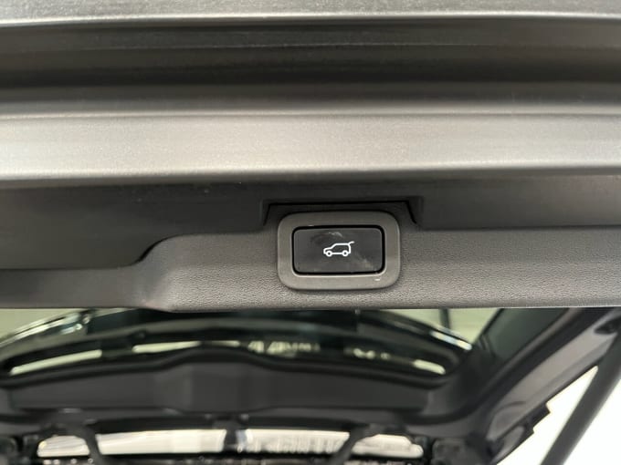 2025 Land Rover Discovery