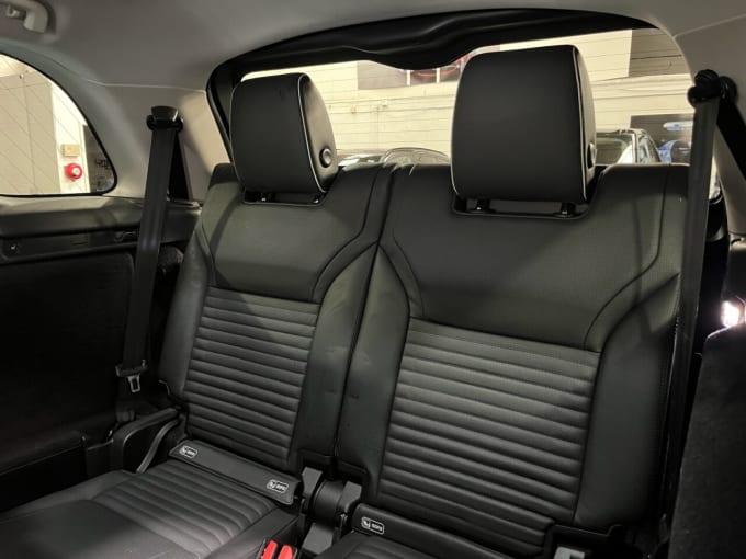 2025 Land Rover Discovery