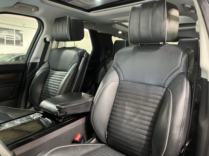 2025 Land Rover Discovery