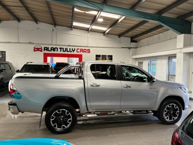 2025 Toyota Hi-lux