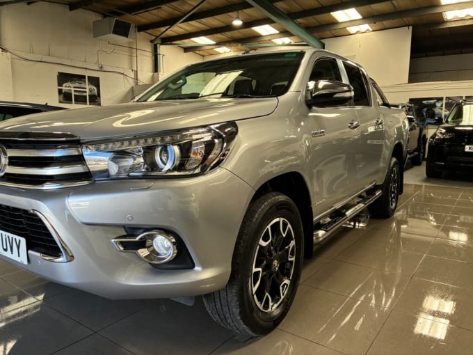 2025 Toyota Hi-lux