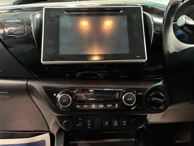 2025 Toyota Hi-lux
