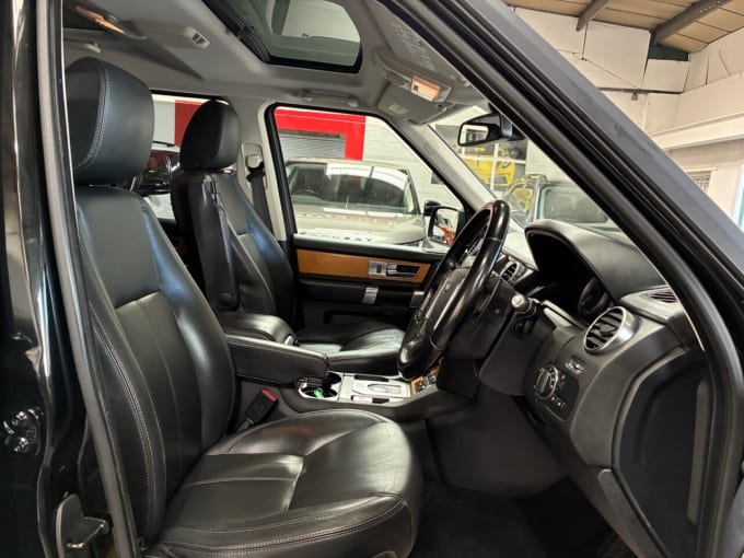2025 Land Rover Discovery 4
