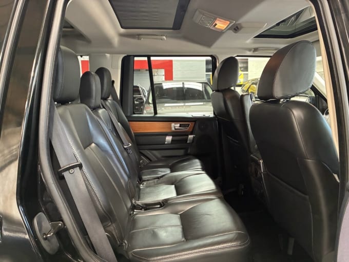 2025 Land Rover Discovery 4