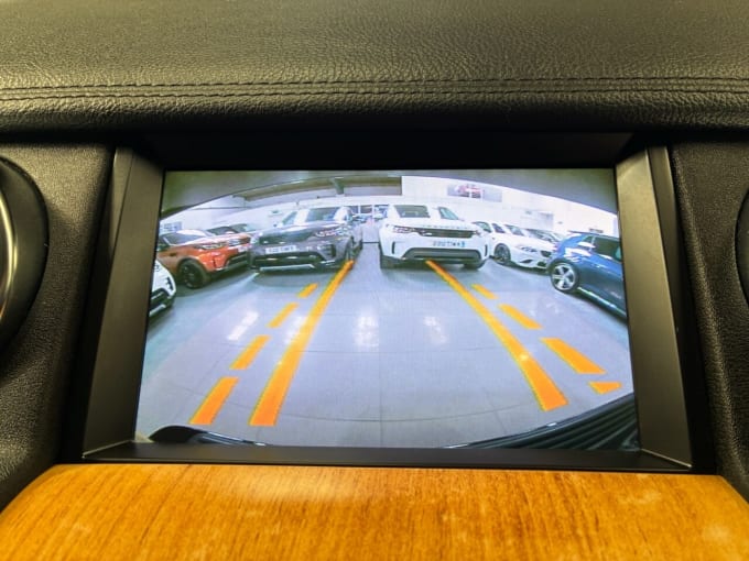 2025 Land Rover Discovery 4