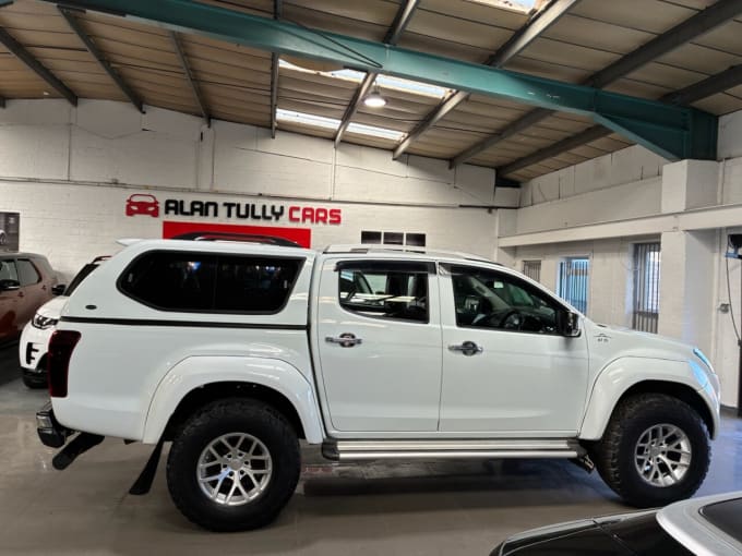 2025 Isuzu D-max
