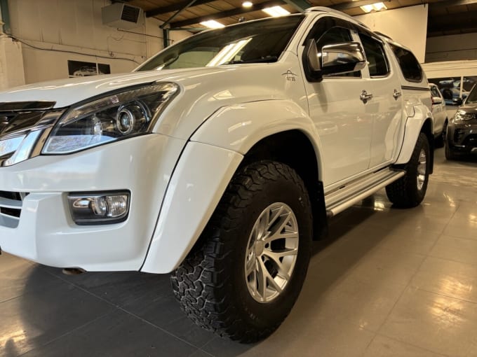 2025 Isuzu D-max
