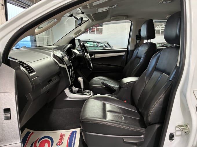 2025 Isuzu D-max