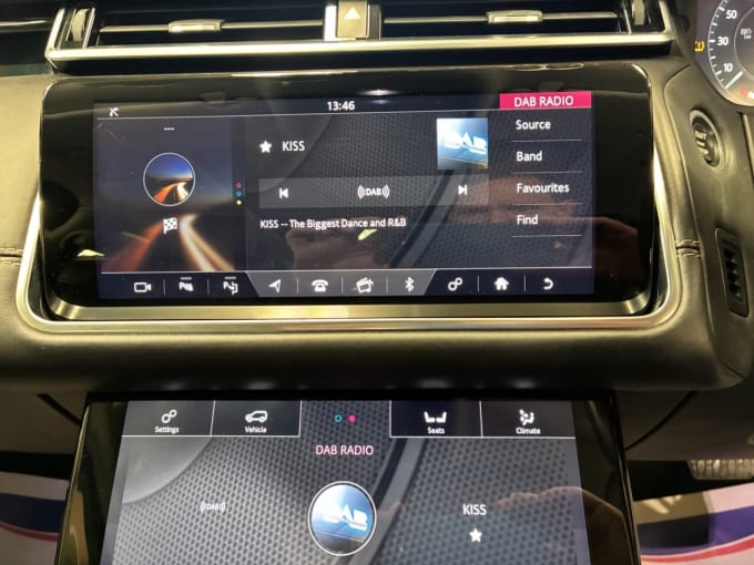 2025 Land Rover Range Rover Velar