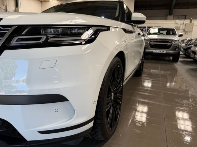 2025 Land Rover Range Rover Velar
