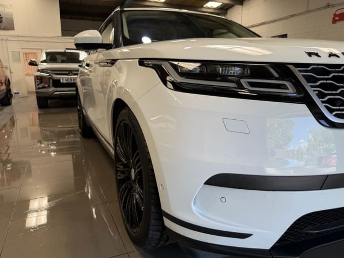 2025 Land Rover Range Rover Velar