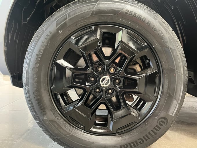 2025 Nissan Navara