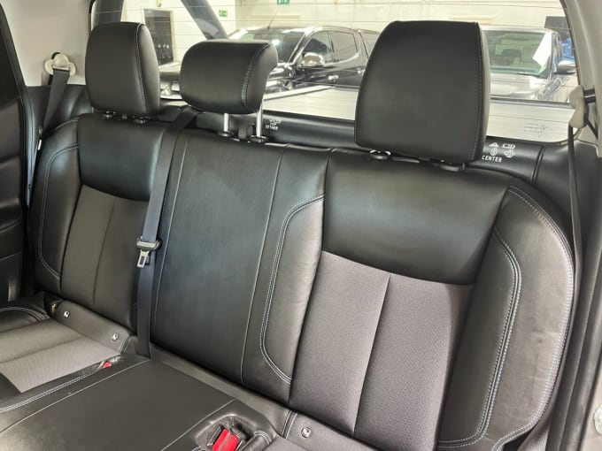 2025 Nissan Navara