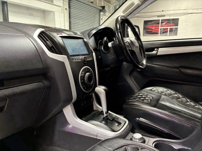 2025 Isuzu D-max