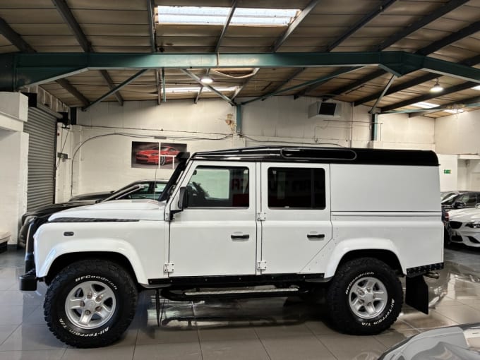 2025 Land Rover Defender
