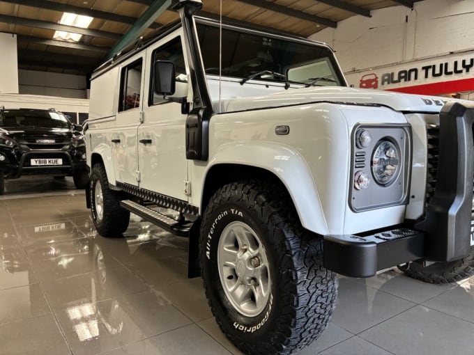 2025 Land Rover Defender