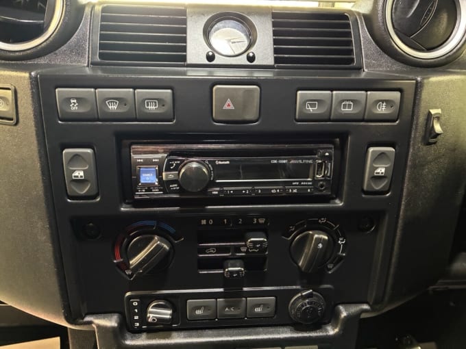 2025 Land Rover Defender