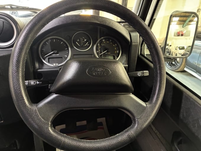 2025 Land Rover Defender