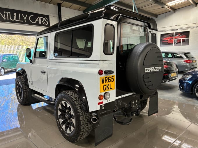 2025 Land Rover Defender 90