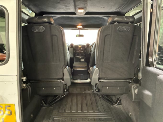 2025 Land Rover Defender 90