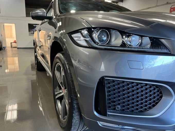 2025 Jaguar F-pace