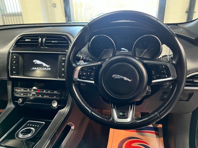 2025 Jaguar F-pace