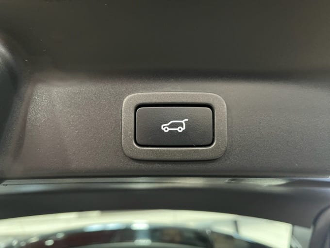 2025 Jaguar F-pace