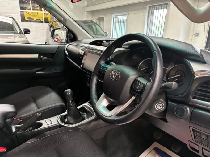2025 Toyota Hi-lux